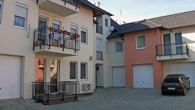 Bettina47 Apartman Hajdúszoboszló Extérieur photo