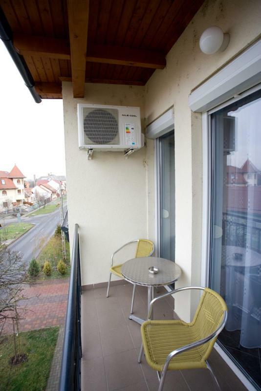 Bettina47 Apartman Hajdúszoboszló Extérieur photo